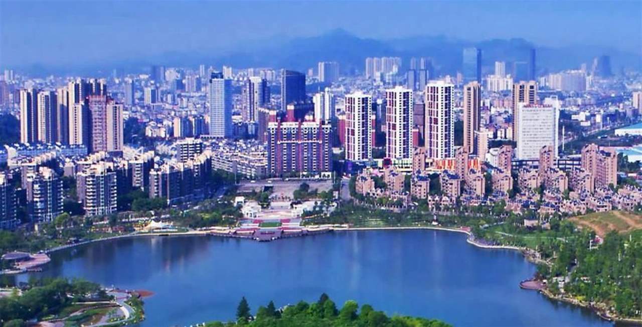 الشرطة الصينية: 3 قتلى و6 جرحى في حادث طعن في دار حضانة في الصين