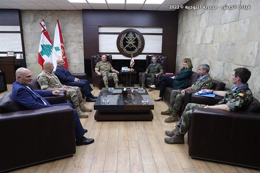   العماد جوزيف عون يستقبل قائد قوات "اليونيفيل"