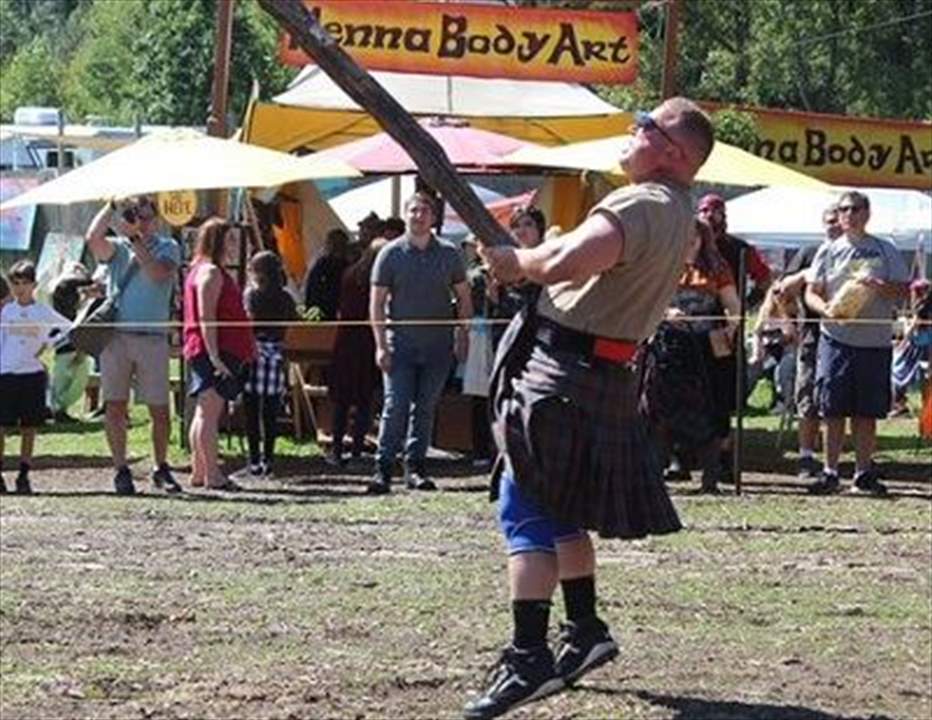 مقتل رجل أصابته مطرقة بالخطأ في حدث رياضيّ !!