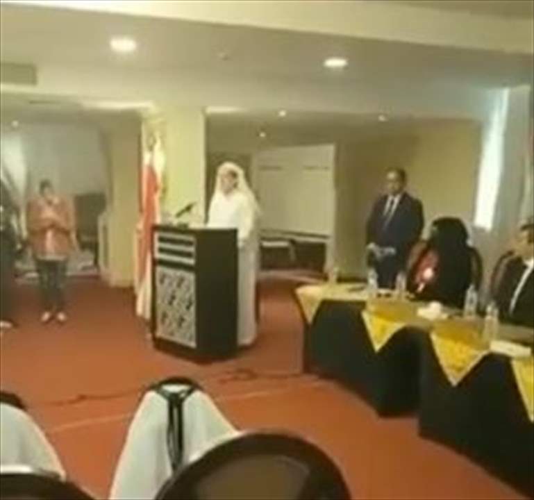 بالفيديو - وفاة دبلوماسي سعودي أثناء إلقاء كلمته في مؤتمر بالقاهرة