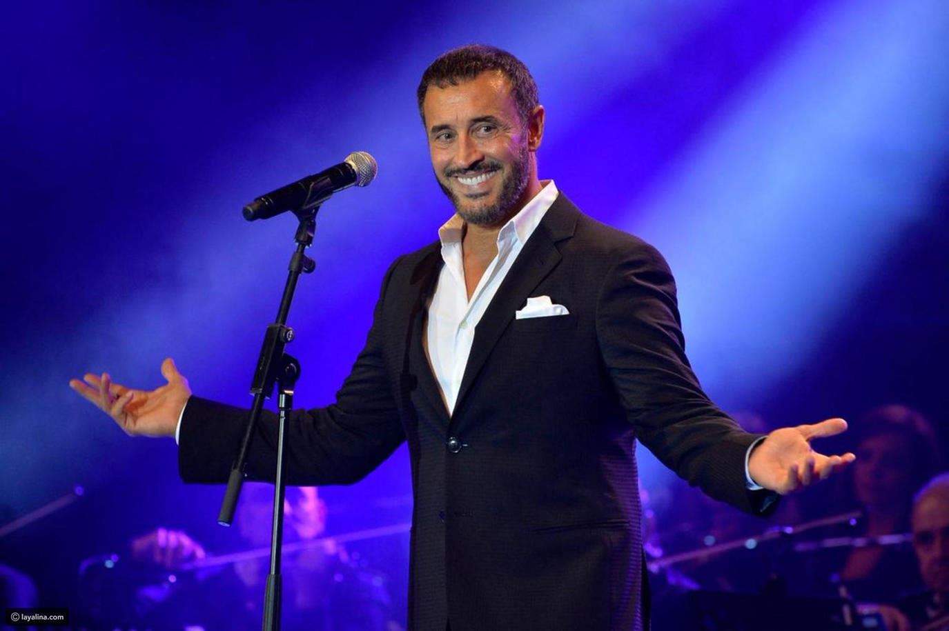 كاظم الساهر يمازح الجمهور بعد طلبه أغنية "أنا وليلى": ليلى راحت ونامت 