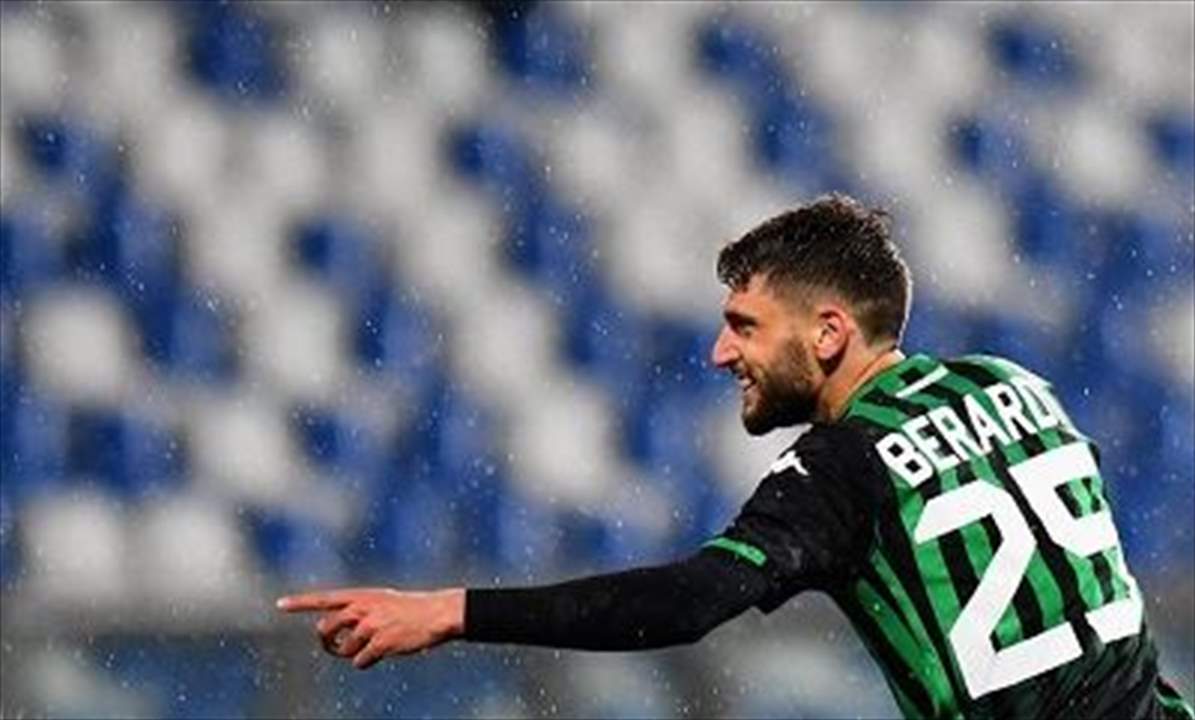 بالفيديو - لاعب ايطالي يُطارد مُشجّعاً أهانه ..