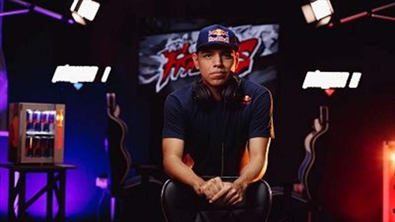 من حارس أمن الى أحد نجوم الرياضات الإلكترونية