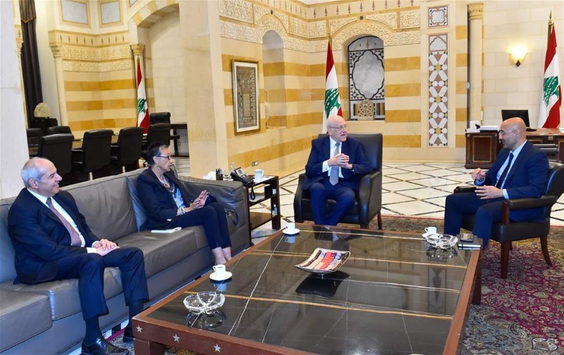 ميقاتي التقى مع وزير البيئة ناصر ياسين والنائبين نجاة عون صليبا ومحلم خلف في السراي  للتحدث بموضوع الاهراءات