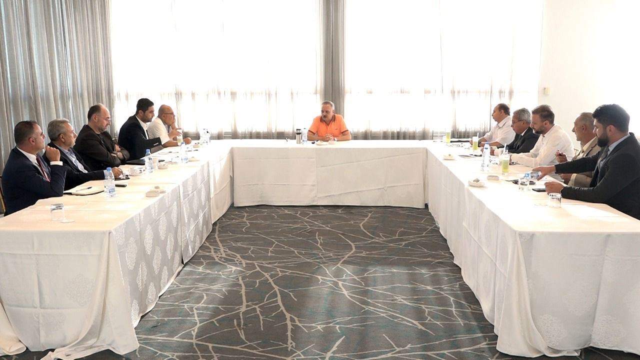     الحزب الديمقراطي اللبناني: تعيين وليد بركات نائباً لرئيس الحزب ووسام شرّوف أميناً عاماً