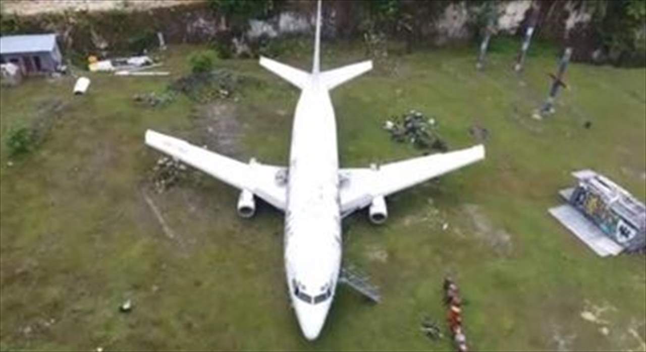 فيديو وصور - طائرة بوينج 737 مهجورة في ظروف غامضة