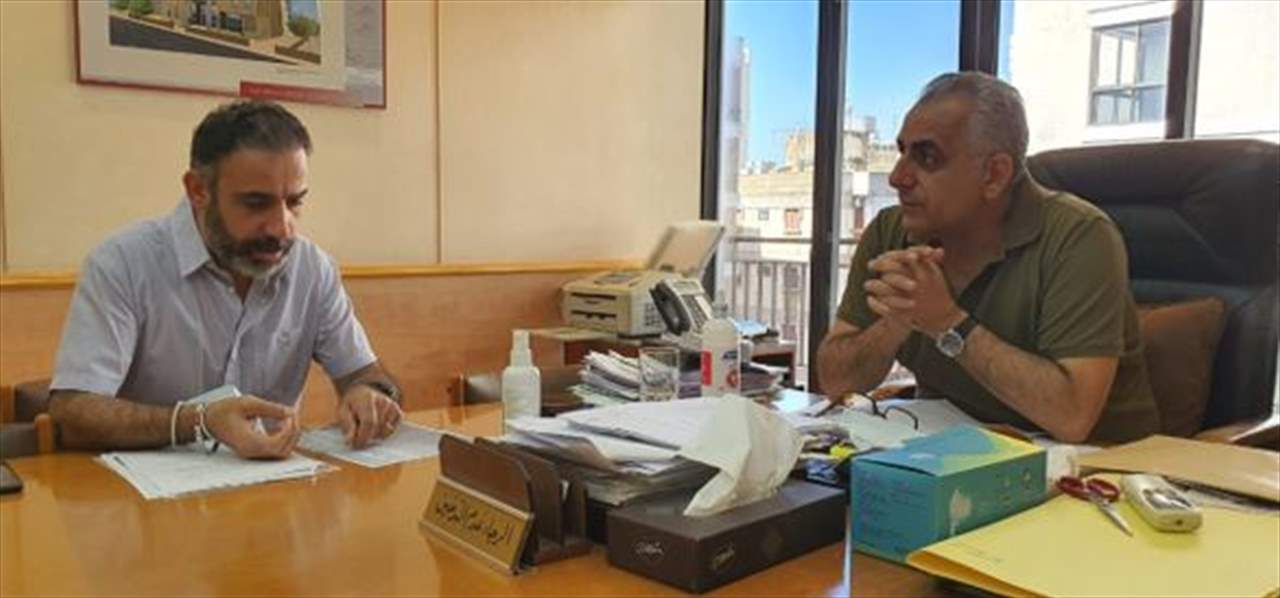 كركي يستقبل مدير عام مستشفى العاصي ويعيّن اللجنة الاستشارية الطبية العليا لتسيير شؤون المضمونين 