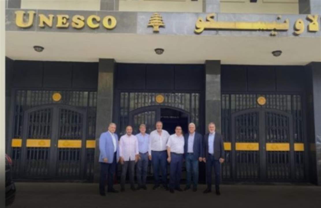  عدد من الوزراء يزورون الجنوب بدعوة من وزير الثقافة  ... المرتضى: نريد ببساطة ان نعلن اننا معا للجنوب