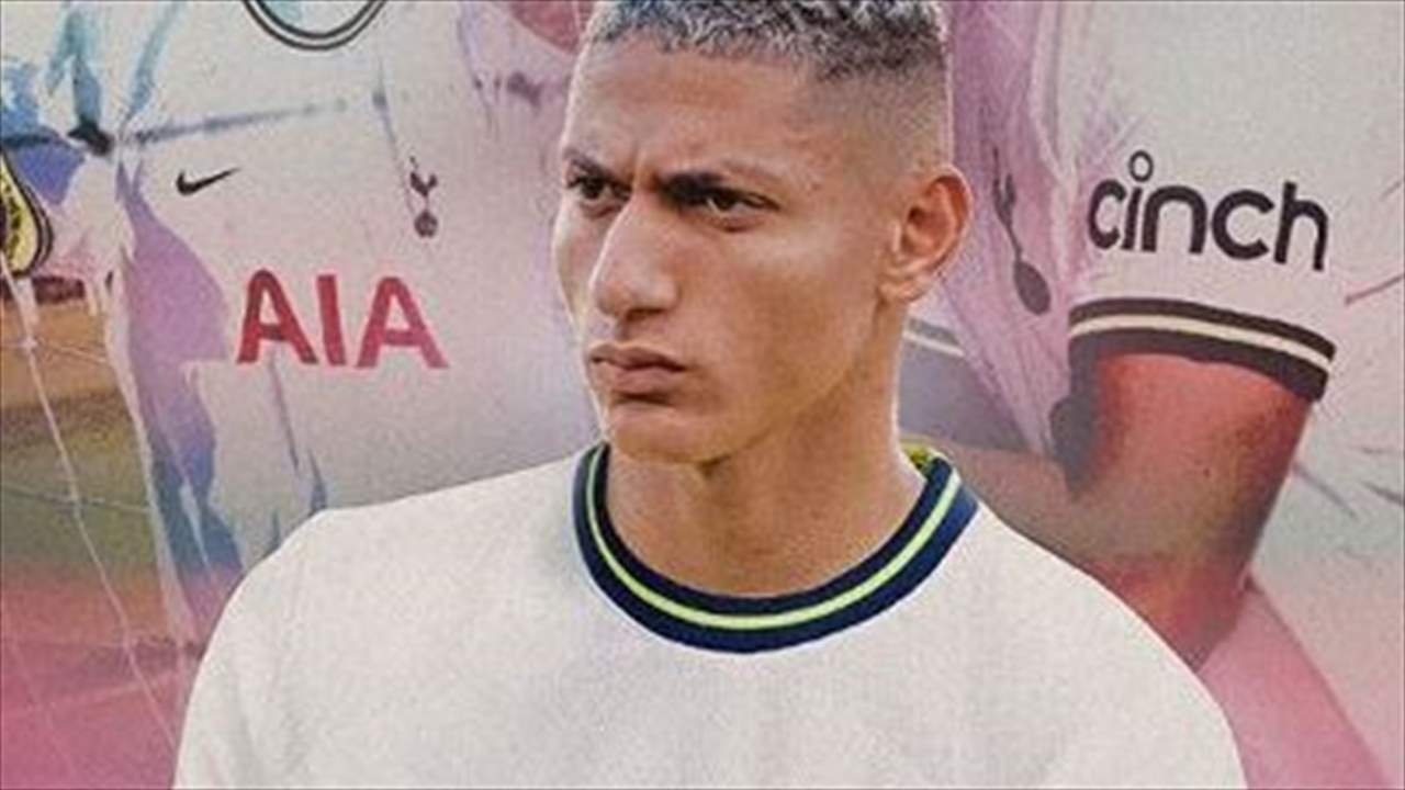 بالفيديو - البرازيلي استفز الجمهور .. وهكذا دفع الثمن