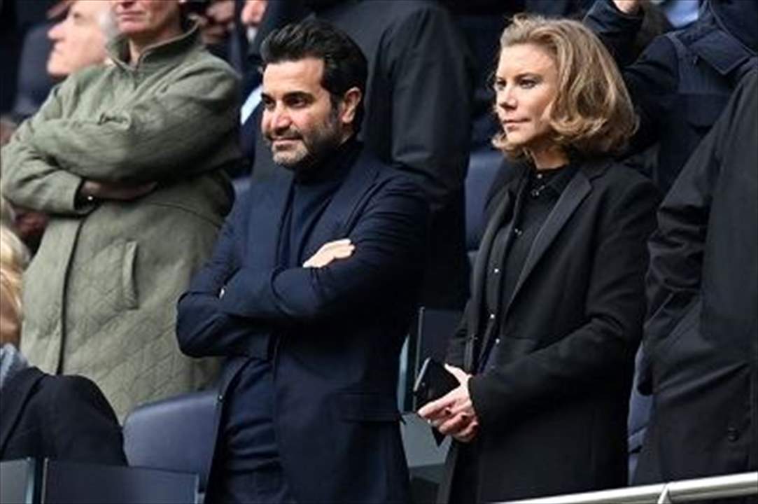 نجاة مُلاّك نيوكاسل من حادث قبل الخسارة في أنفيلد رود