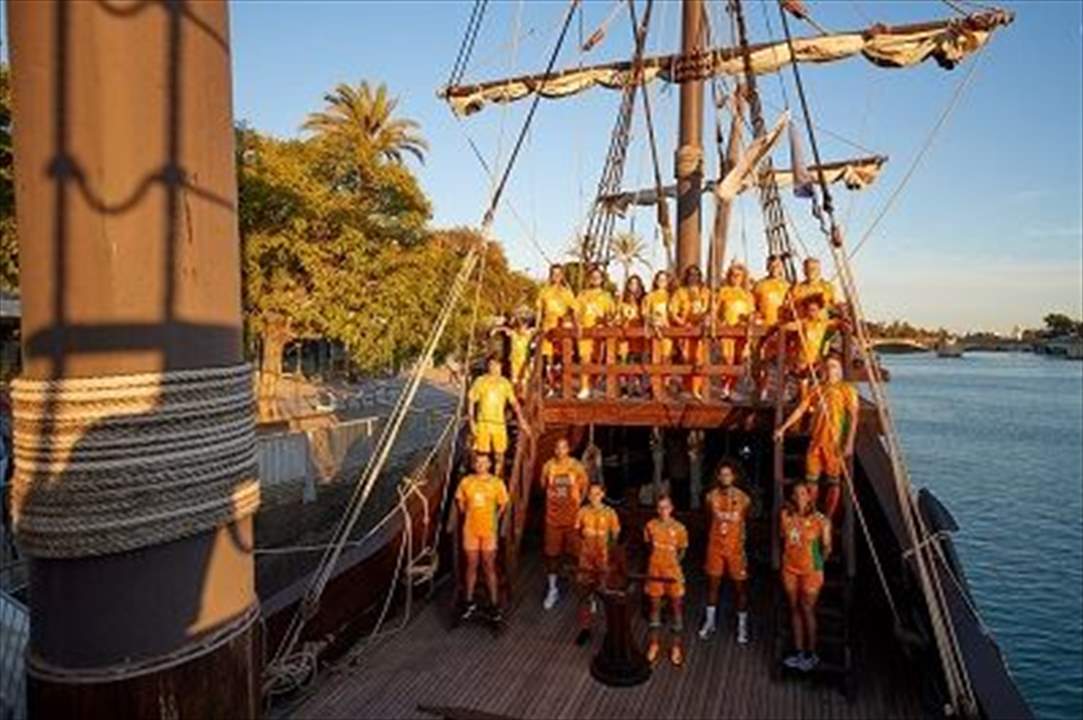 قدّم قميصه بأغرب طريقة .. استعادة 500 سنة على متن فيكتوريا