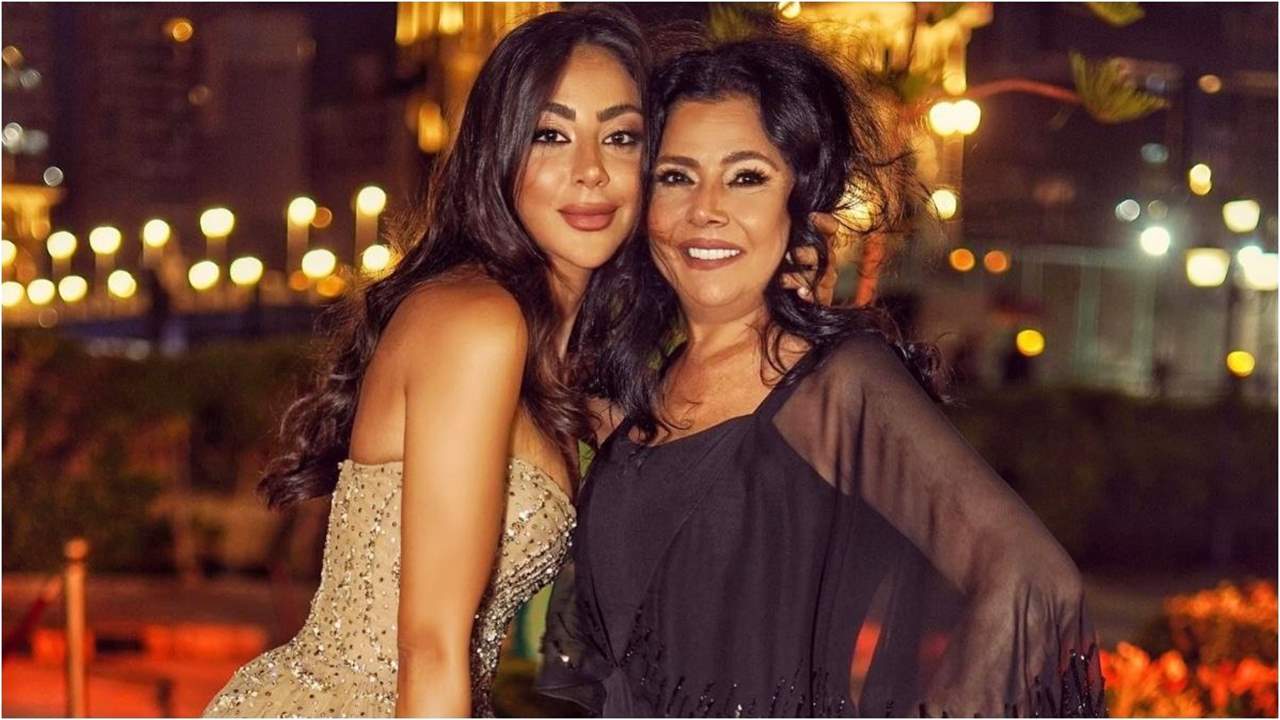 اطلالة مفاجئة لإبنة صباح الجزائري والجمهور يعلق: مستحيل الصورة كأنو هيفاء وهبي