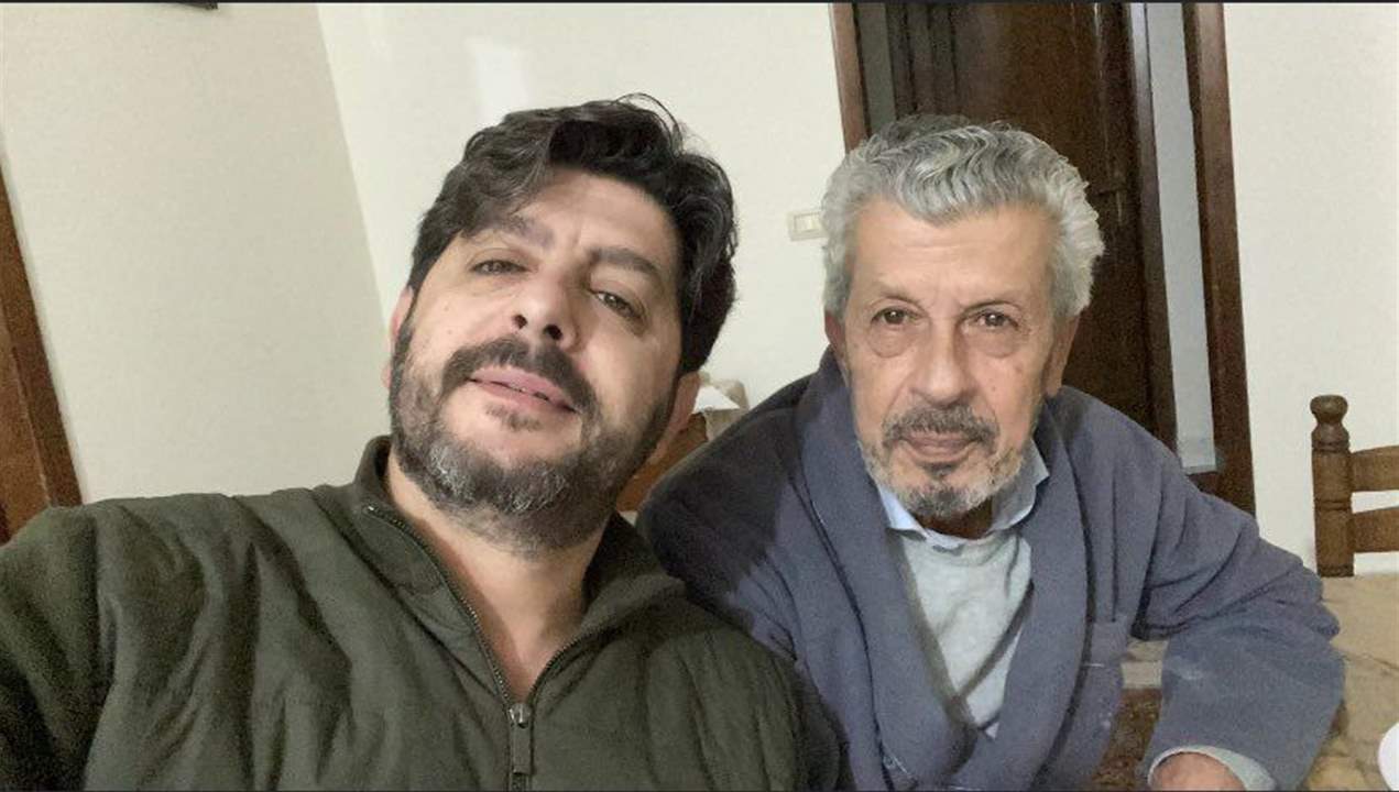 طوني عيسى لوالده في عيده: دايما بالصدارة وما بتشبه حدا