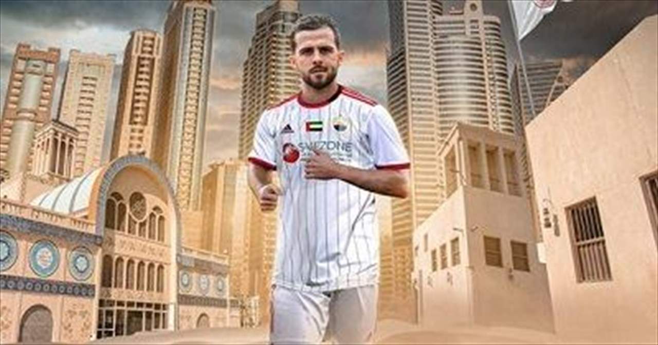 بالفيديو - نجما برشلونة قادا الشارقة الى فوز كبير في الامارات 