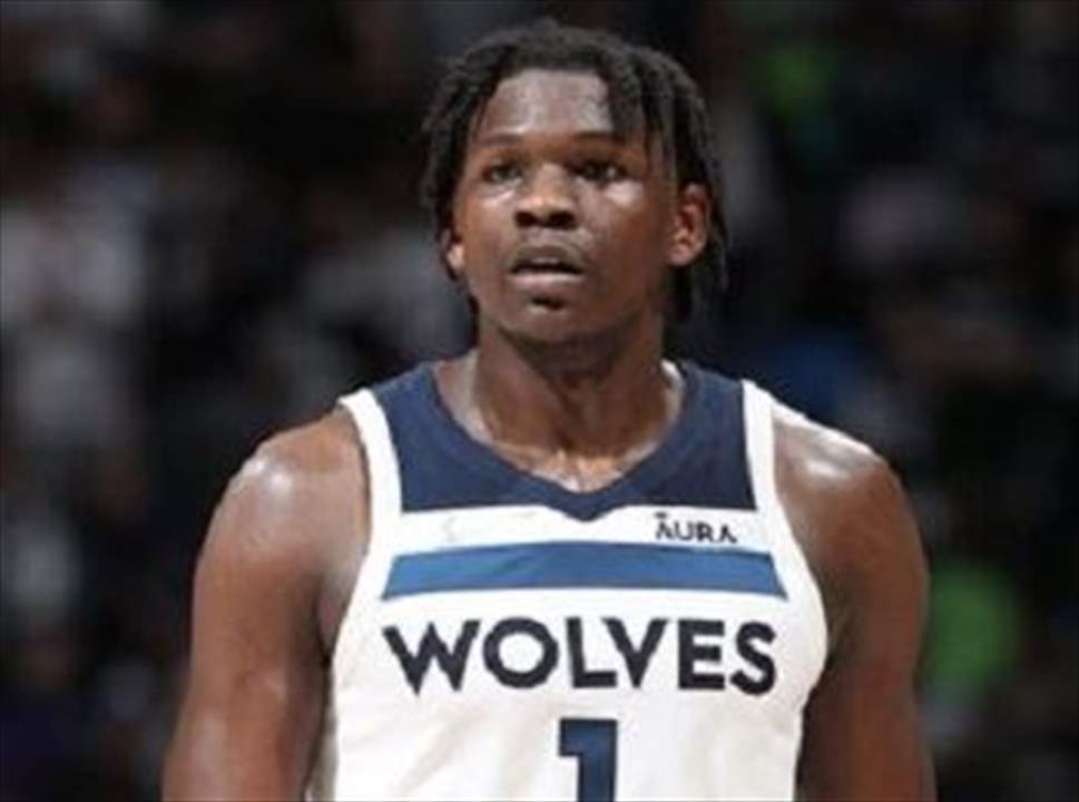 نجم أميركي "انظروا إلى هؤلاء المثليين .. ماذا أصبح العالم؟"