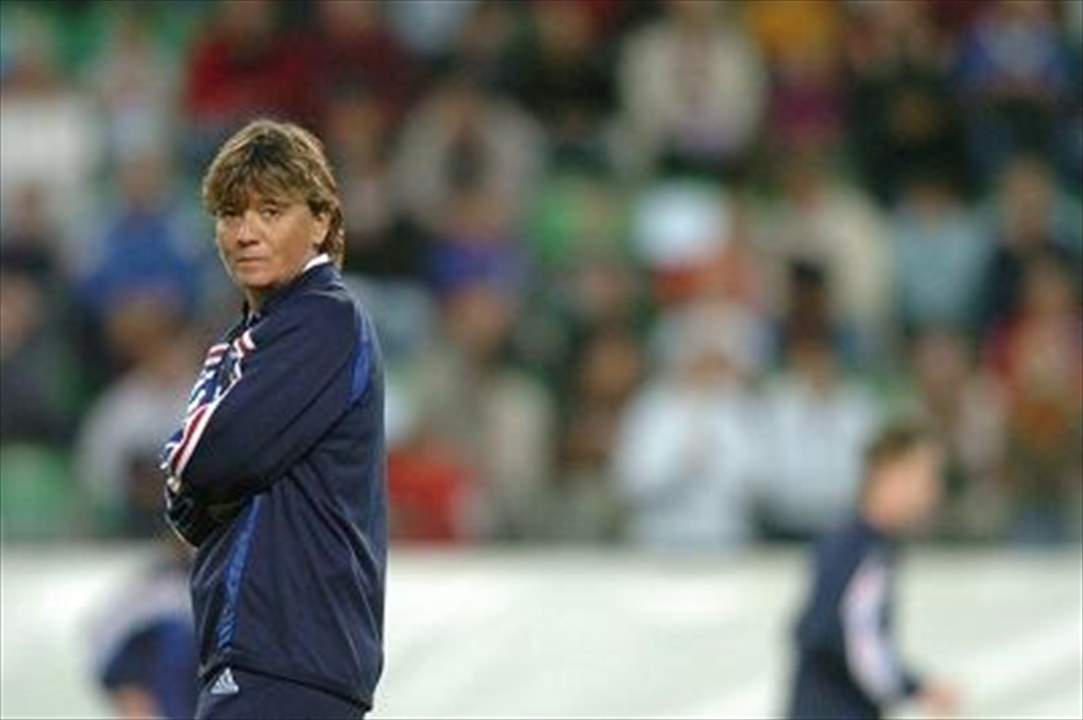 فضيحة - أجبرت اللاعبات على ممارسة الجنس لضمهنّ للمنتخب !!