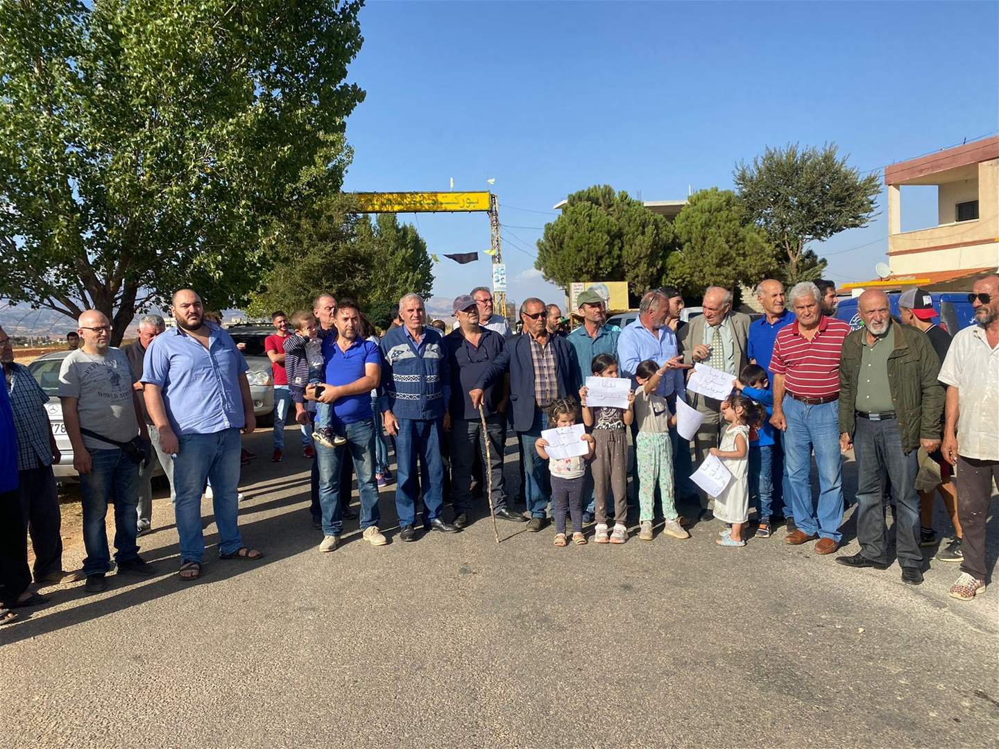   مراسل "الجديد": وقفة احتجاجية لأهالي بلدات قرى غربي بعلبك احتجاجاً على انقطاع مياه اليمونة