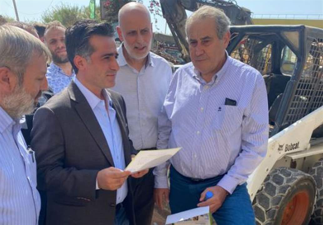 بالفيديو- علي حمية يطلق ورشة تنظيف نهر الغدير 