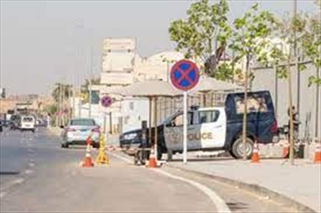 طفلة تفقد حياتها على يد معلمها.. بسبب خطأ املائي!