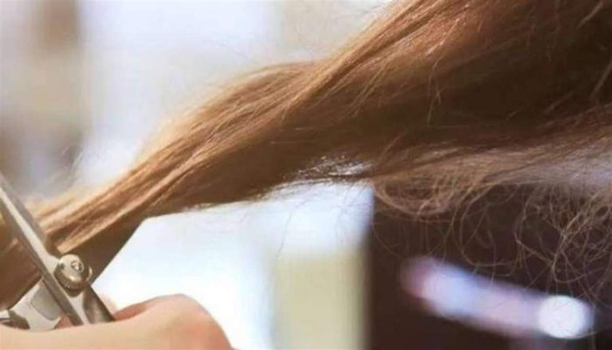 معلمة وافدة تقص شعر طالبة في الكويت.. والسلطات تتحرك 