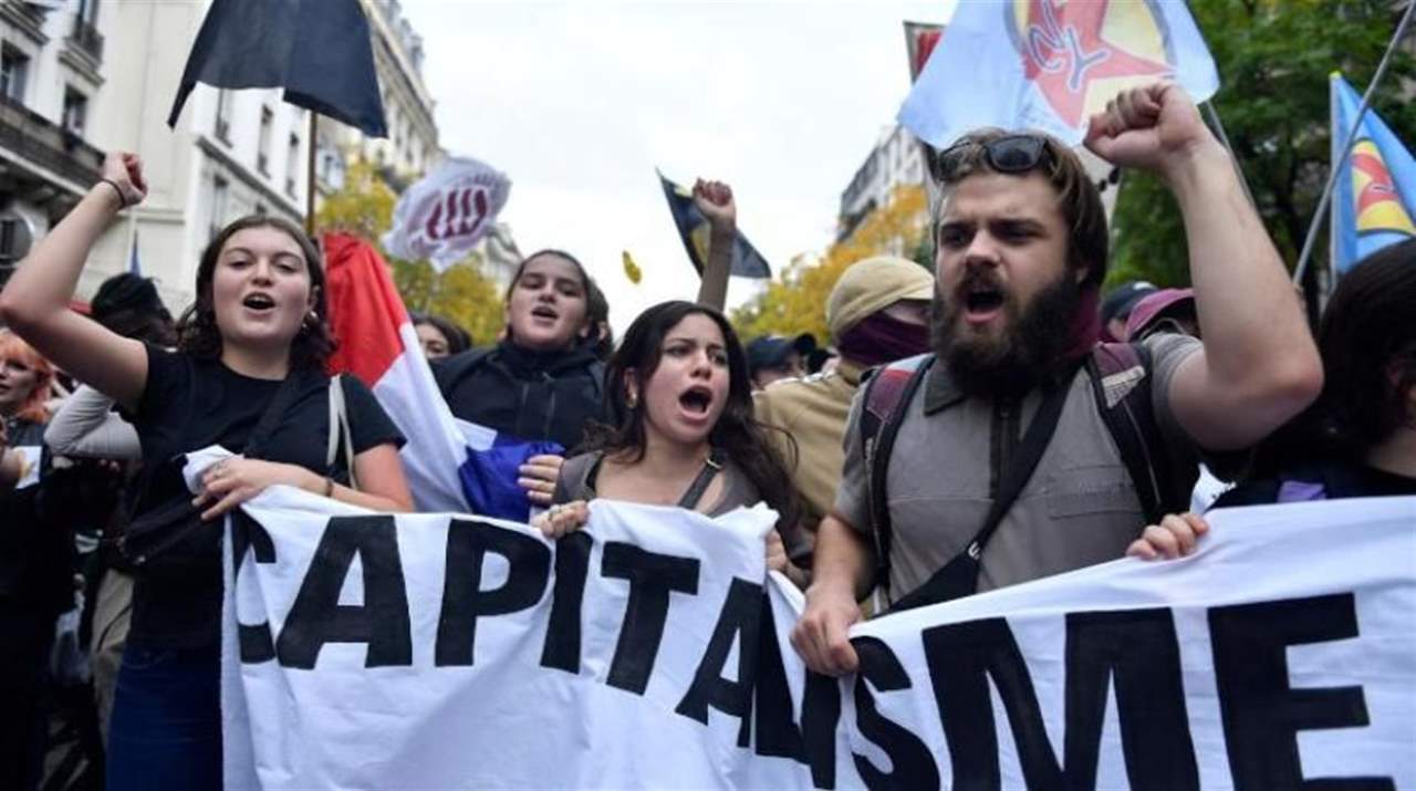 تظاهرة ضد "غلاء المعيشة" في باريس على خلفية نقص في المحروقات