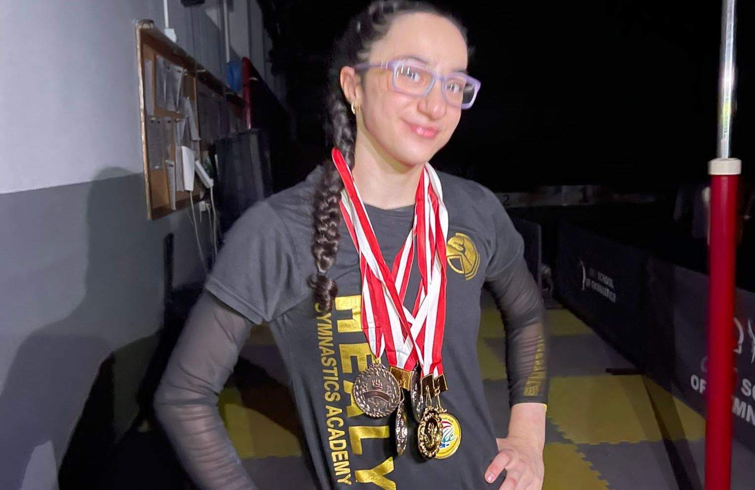 بالصور ـ  ابنة الزرارية ساره سهيل مروه تُحقق 5 ميداليات في بطولة لبنان للجمباز الفني 