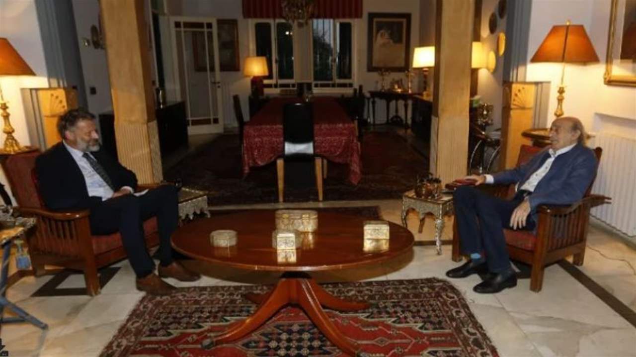 جنبلاط استقبل سفيري الدنمارك وفنلندا وأبرق الى ثائرالأطرش معزياً بوفاة منتهى سلطان الأطرش