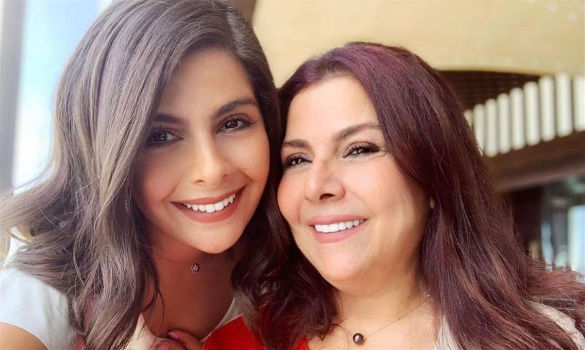 صباح الجزائري تعايد ابنتها الممثلة: فخورة فيكي يا عشقي الأبدي