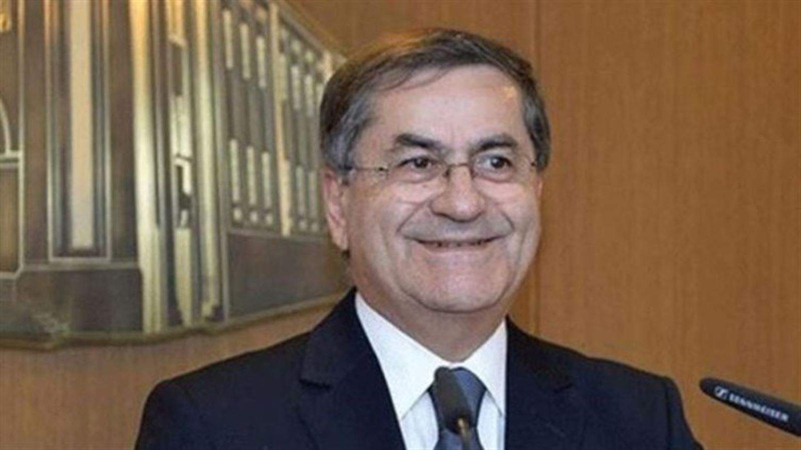 موسى يدعو الى إجراءات تخفف حدة مأساة السجون