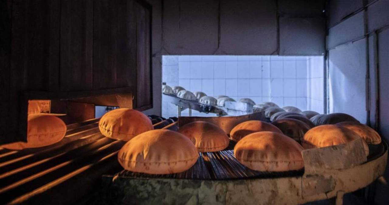 نقيب عمال المخابز عرض مع وزير العمل مطالب العمال وتطبيق القوانين عليهم