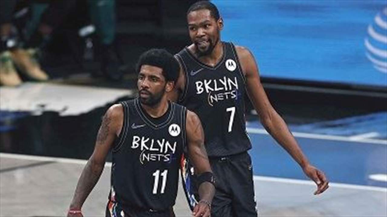 بالفيديو - سجلا وحدهما 76 نقطة ولكن فريقهما خسر !! 