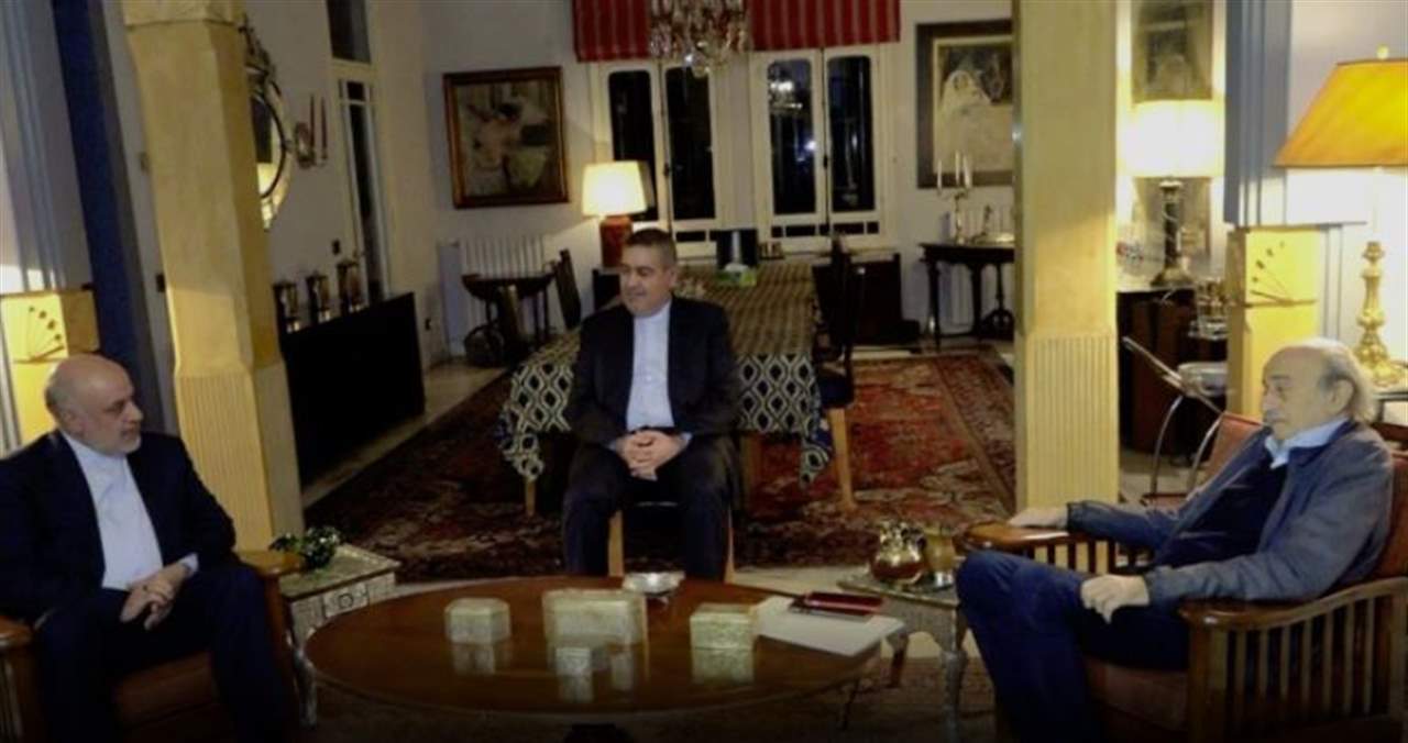 جنبلاط عرض الأوضاع مع السفير الايراني