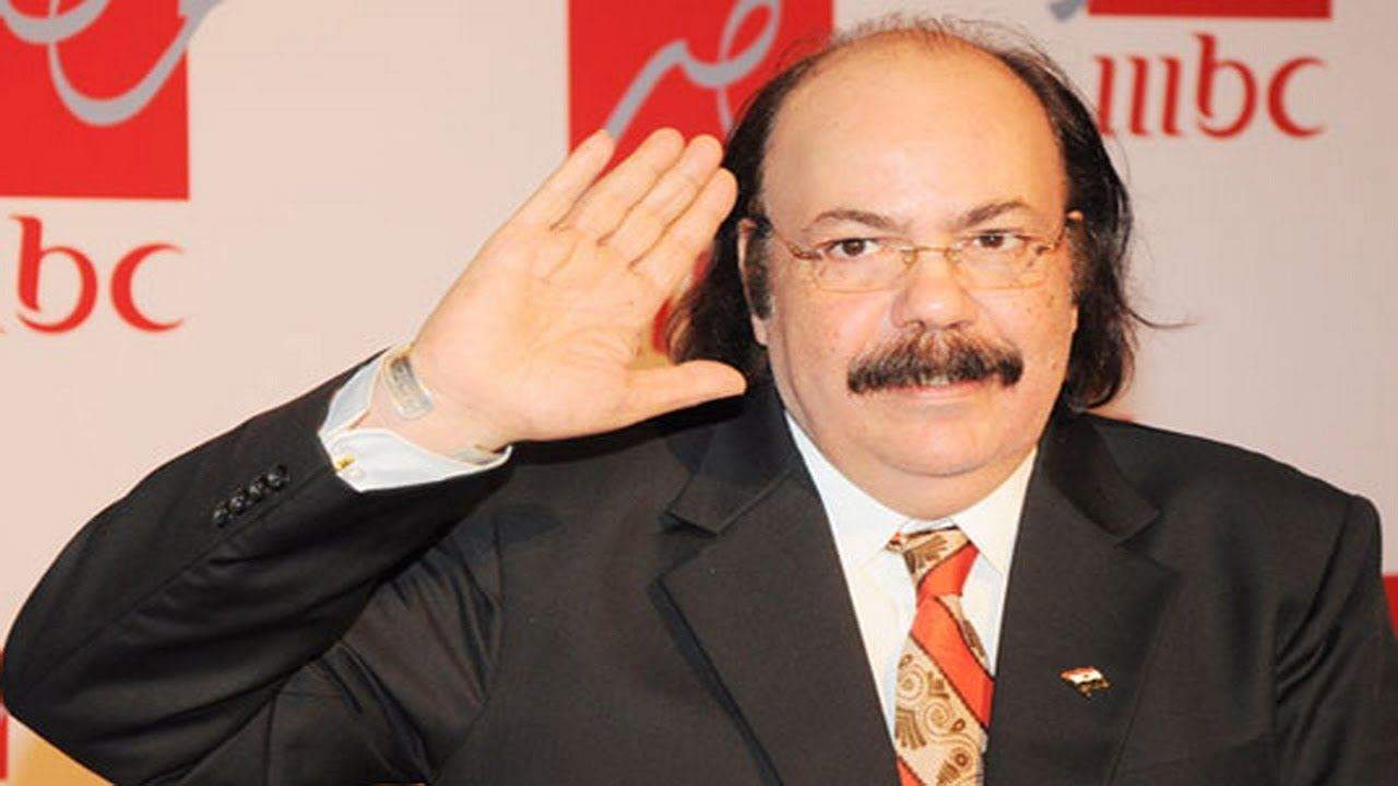 شبيه طلعت زكريا يثير ضجة واسعة..يخلق من الشبه اربعين وابنته تعلق