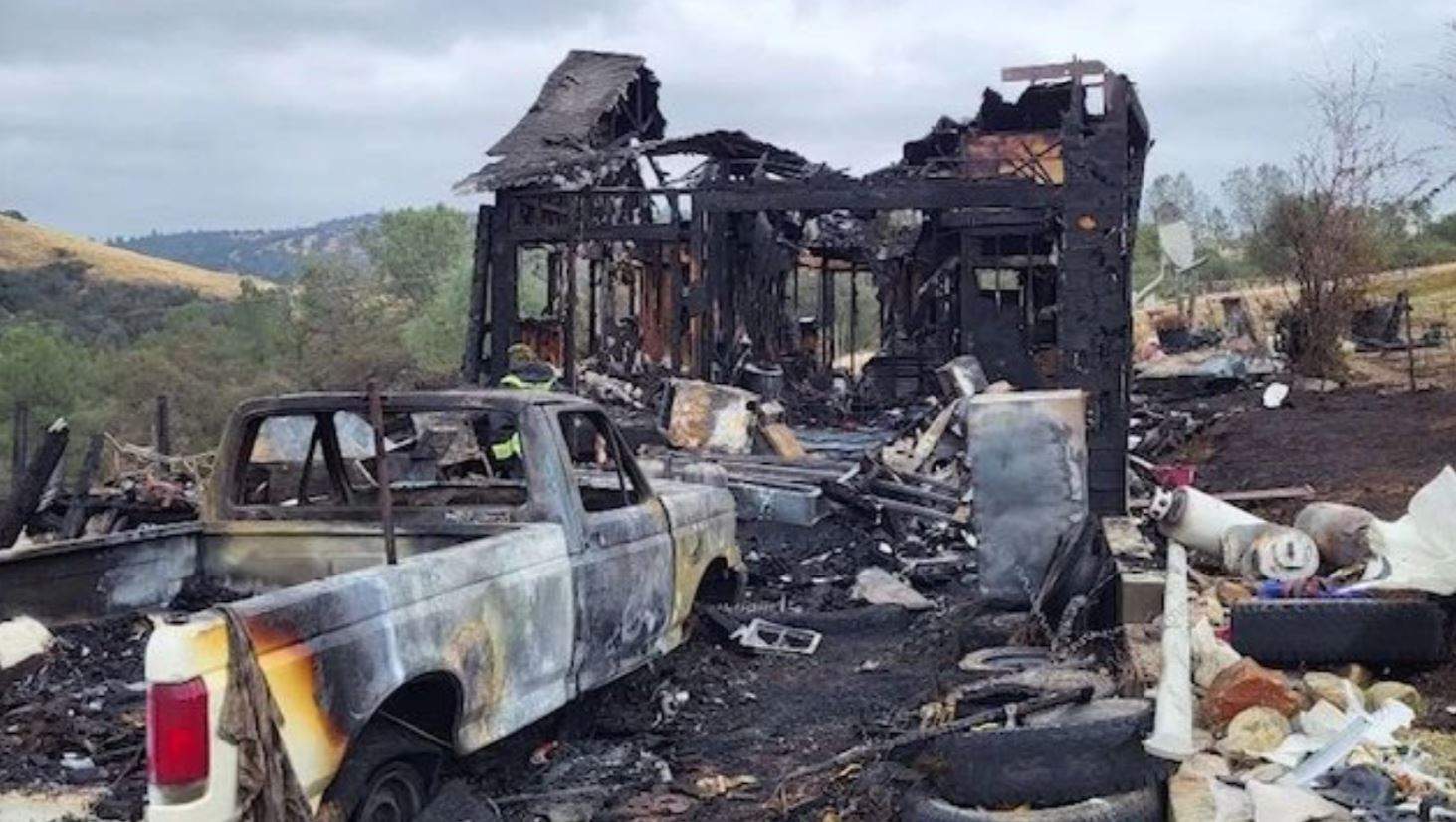     في الولايات المتحدة .. نيزك يسقط على منزل ويدمره بالكامل !