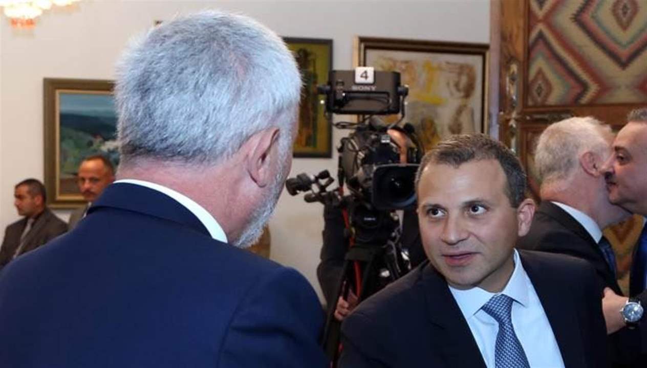 أساس ميديا - التيار للحزب: فرنجية ليس ميشال عون لنعطّل البلد