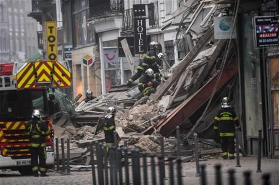     بالفيديو ـ انهيار مبنيين في مدينة ليل شمال فرنسا