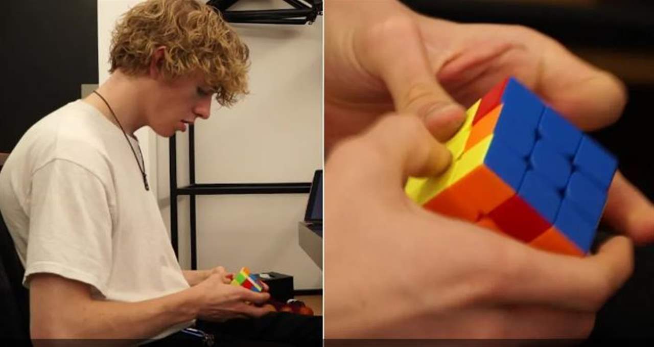 تخطى الرقم القياسي وحل 7 آلاف مكعب روبيك