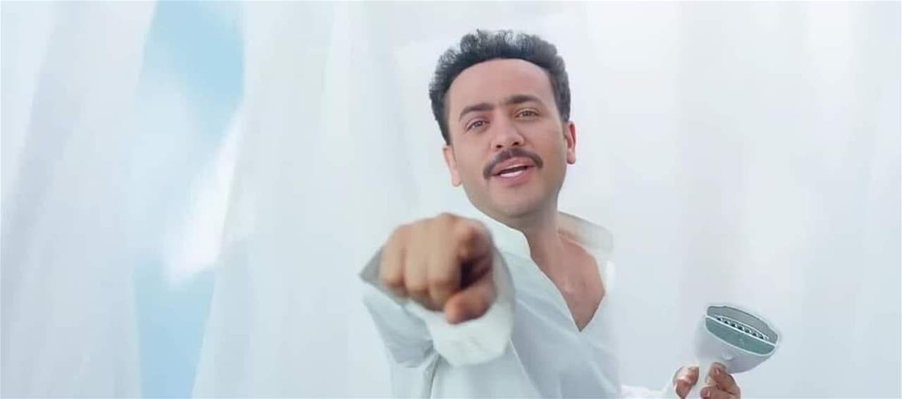 تامر حسني اصبح نسخة عن مصطفى قمر..صورة اثارت جدلا واسعا