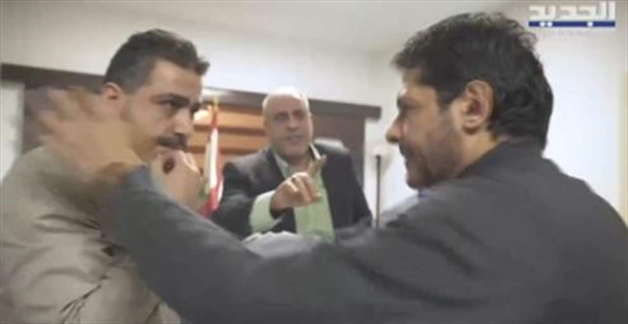 محاضر تثير علامات استفهام حول التهرب من دفع مستحقات لصندوق نقابة الفنانين .. معين شريف عبر يسقط حكم الفاسد : "قلت لعلي ابراهيم عم تقايض يا أبو ملحم" !