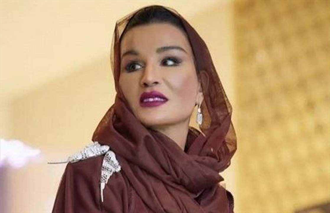 صور - الاهتمام الأكبر في حفل الافتتاح .. اطلالة الشيخة موزة