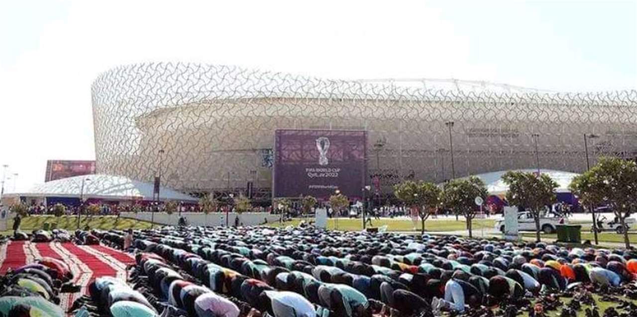 بالفيديو- أول صلاة جماعة في كأس العالم في قطر2022 