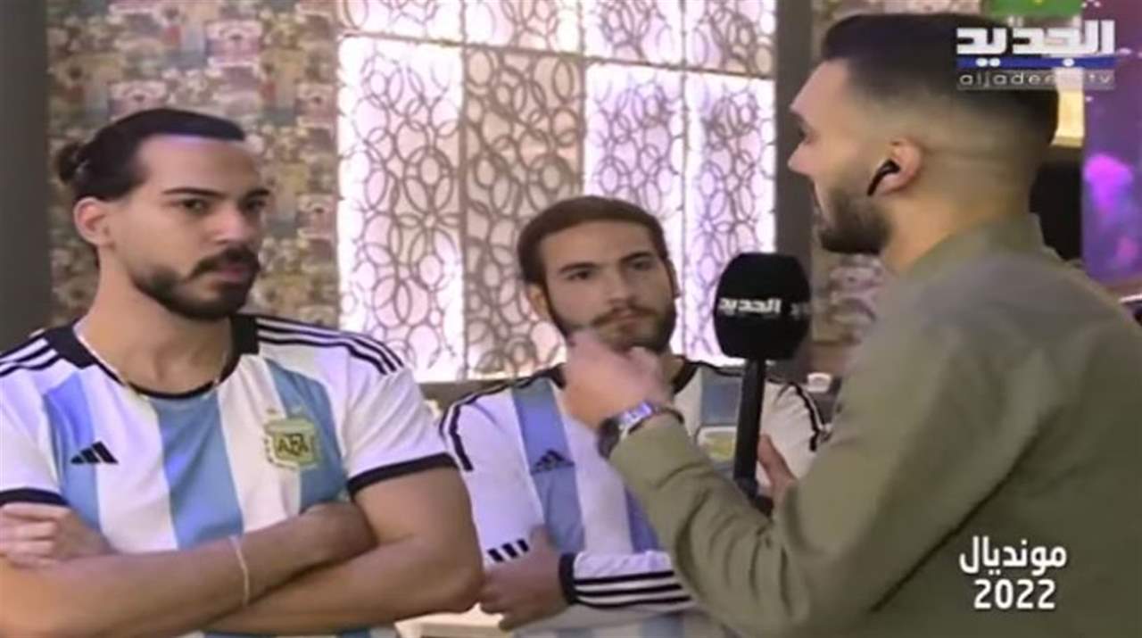   الأجواء من مكان تجمع رابطة جمهور "التانغو" في لبنان قبل مباراة الأرجنتين والمكسيك مع الزميل محمد شحادة  .. لمتابعة البث المباشر 
