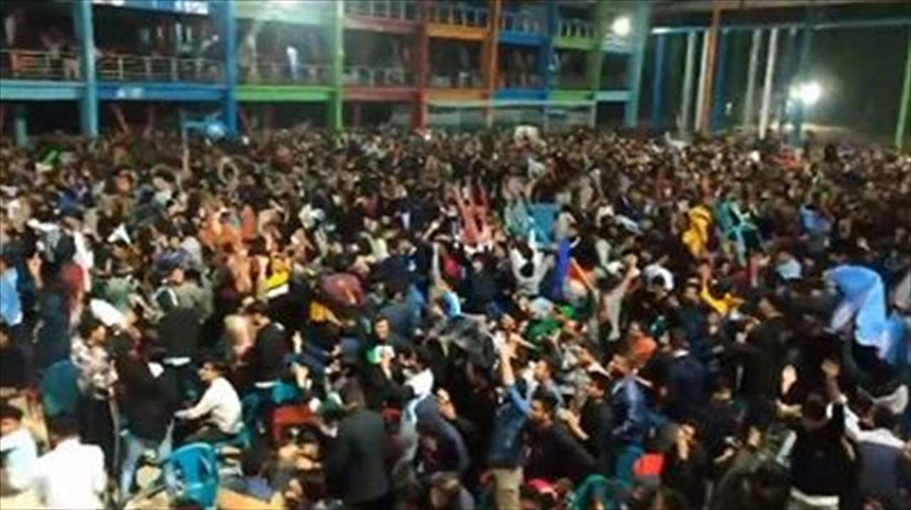 بالفيديو - احتفالات مجنونة بهدف ميسي .. في بنغلادش !!