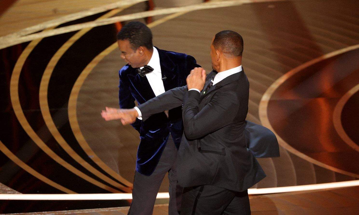 ويل سميث يعاني بسبب صفعه لـ كريس روك في الاوسكار: لا انام جيدا