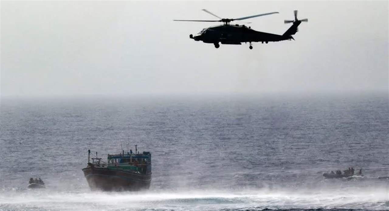   البحرية الأميركية تعلن إعتراض سفينة محملة بالأسلحة في خليج عُمان