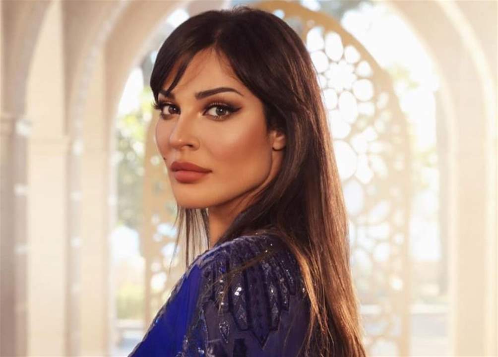 نادين نسيب نجيم عن اطلالتها في مهرجان البحر الاحمر: فستاني انخزق و الكعب انكسر