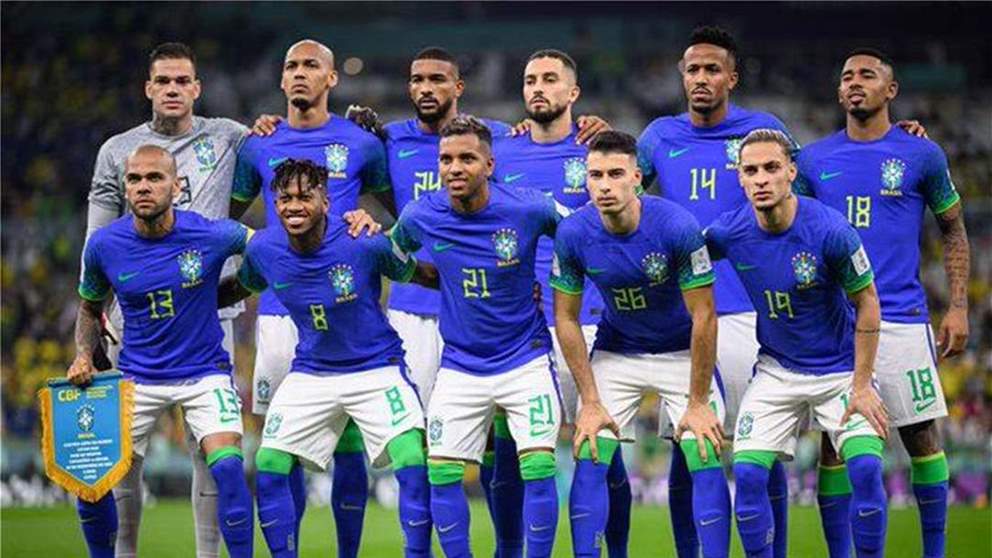   معتقد ديني وراء إرتداء منتخب البرازيل القميص الأزرق في كأس العالم !!
