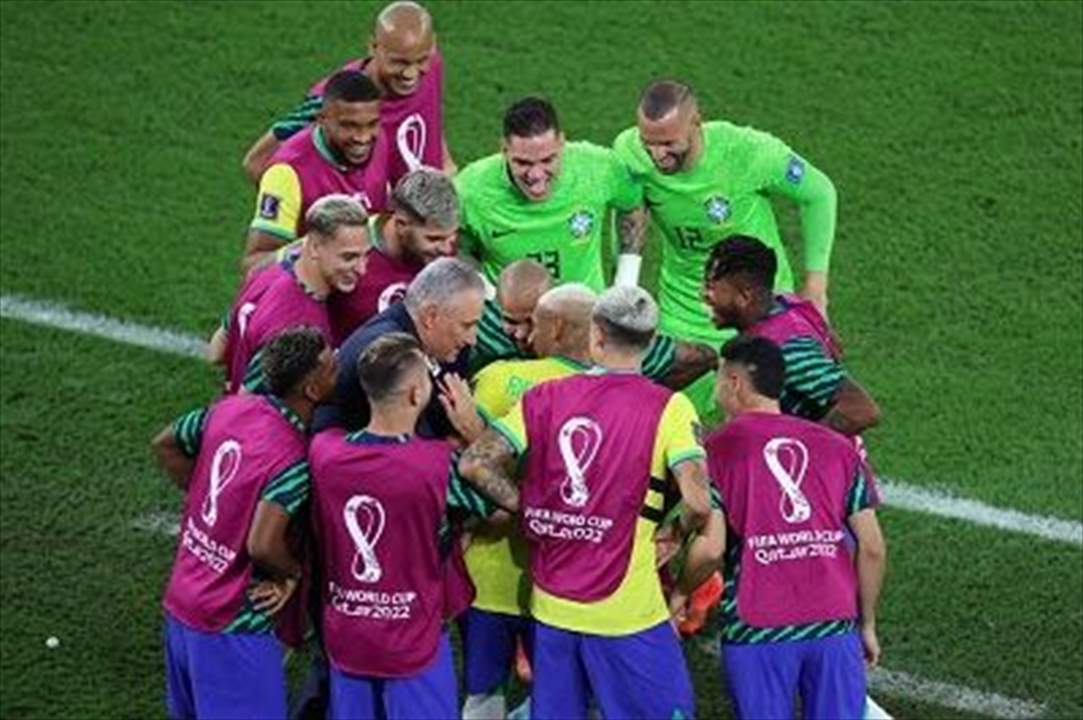 فيديو - العجوز تيتي راقصاً على أنغام السامبا 