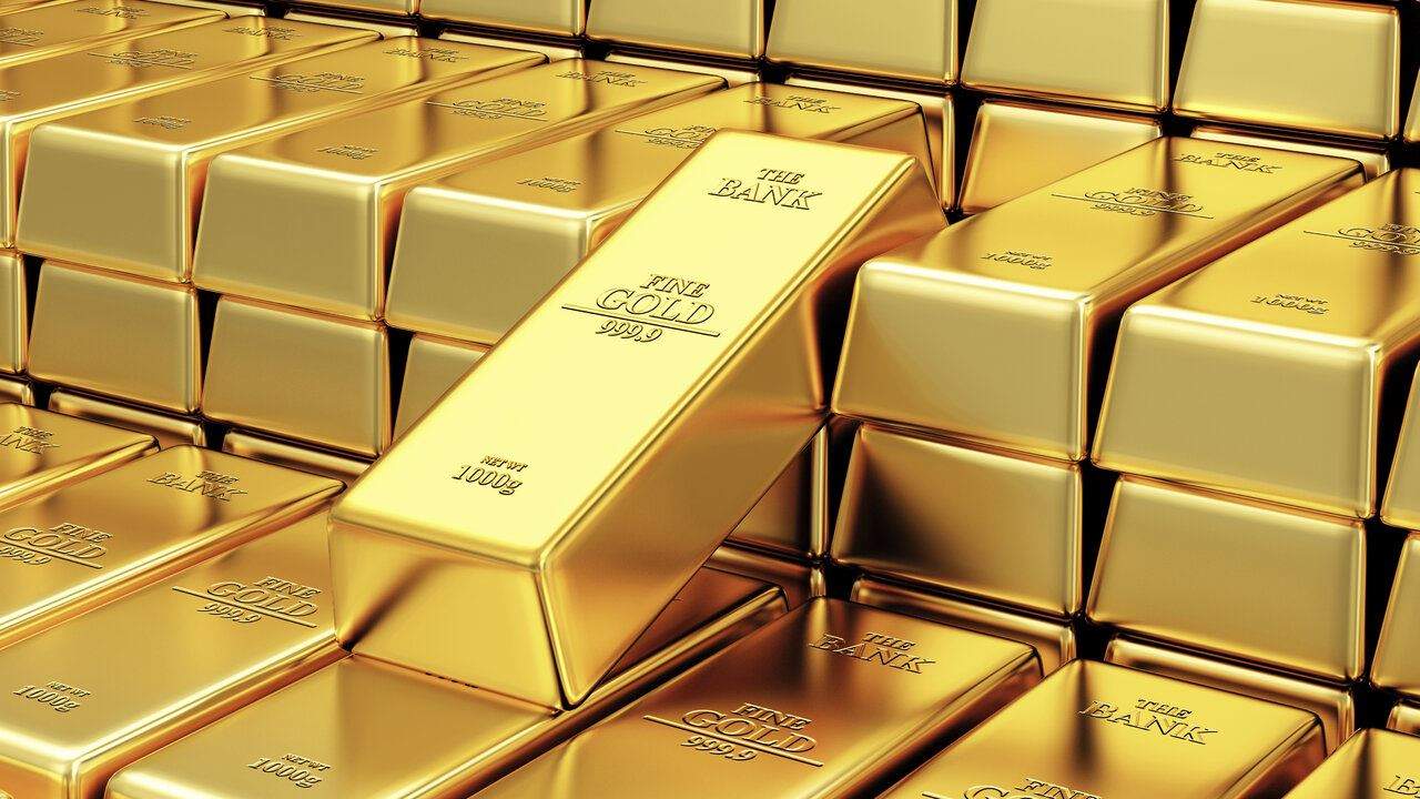 ارتفاع أسعار الذهب مع تراجع الدولار وعائدات أذون الخزانة الأميركية