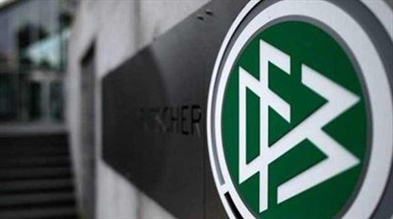 الاتحاد الألماني يبحث عن كبش محرقة: زوجات اللاعبين !